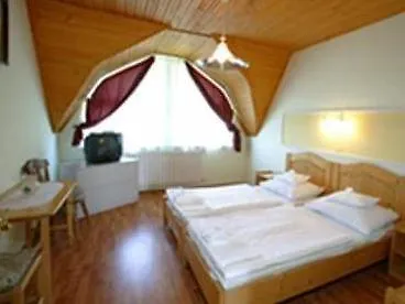 Szálloda Korona