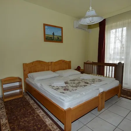 Korona Szálloda 3*