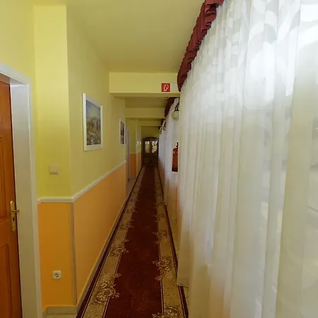 Korona Szálloda 3*