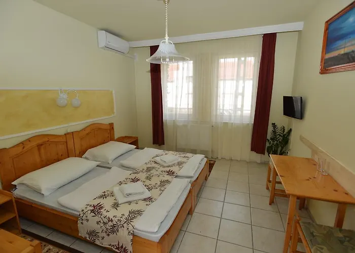 Korona Hotel 3*