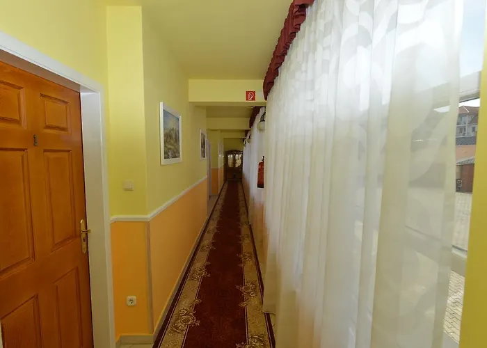 Korona Hotel 3*