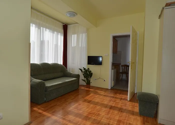 Hotel Korona 3*