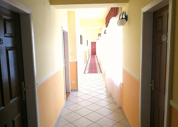 Korona Hotel 3*